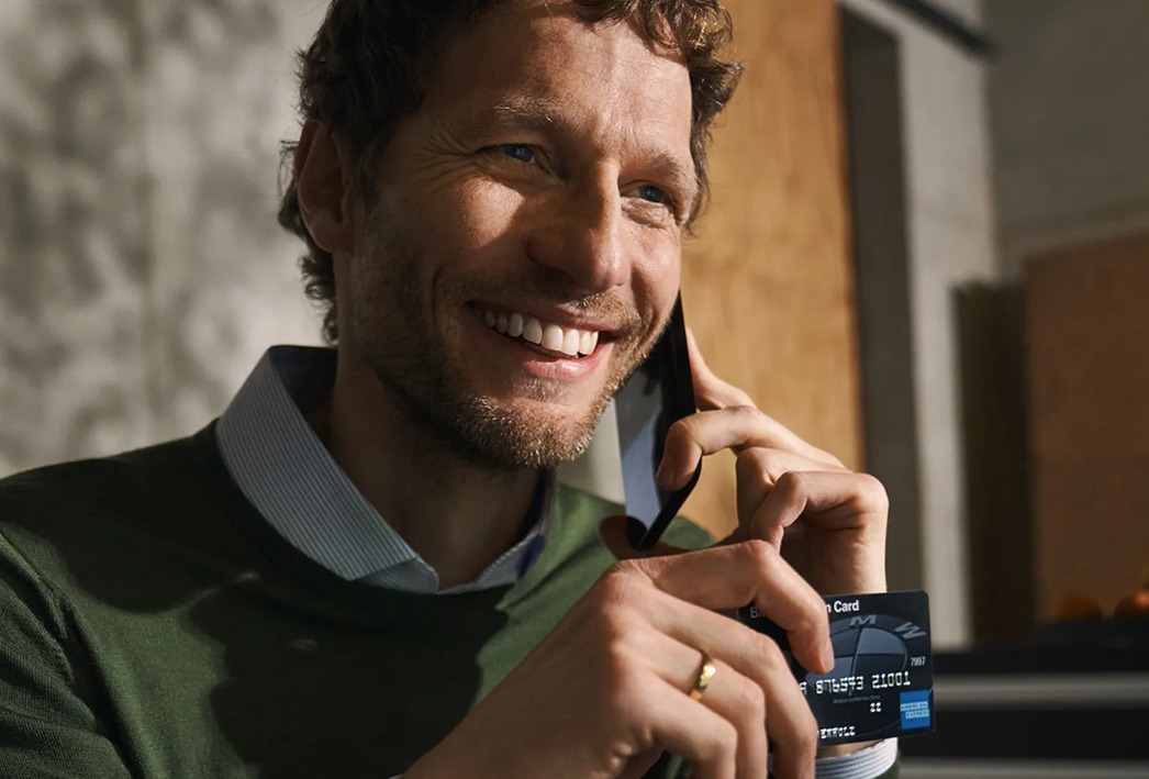 bmw-premium-card-carbon